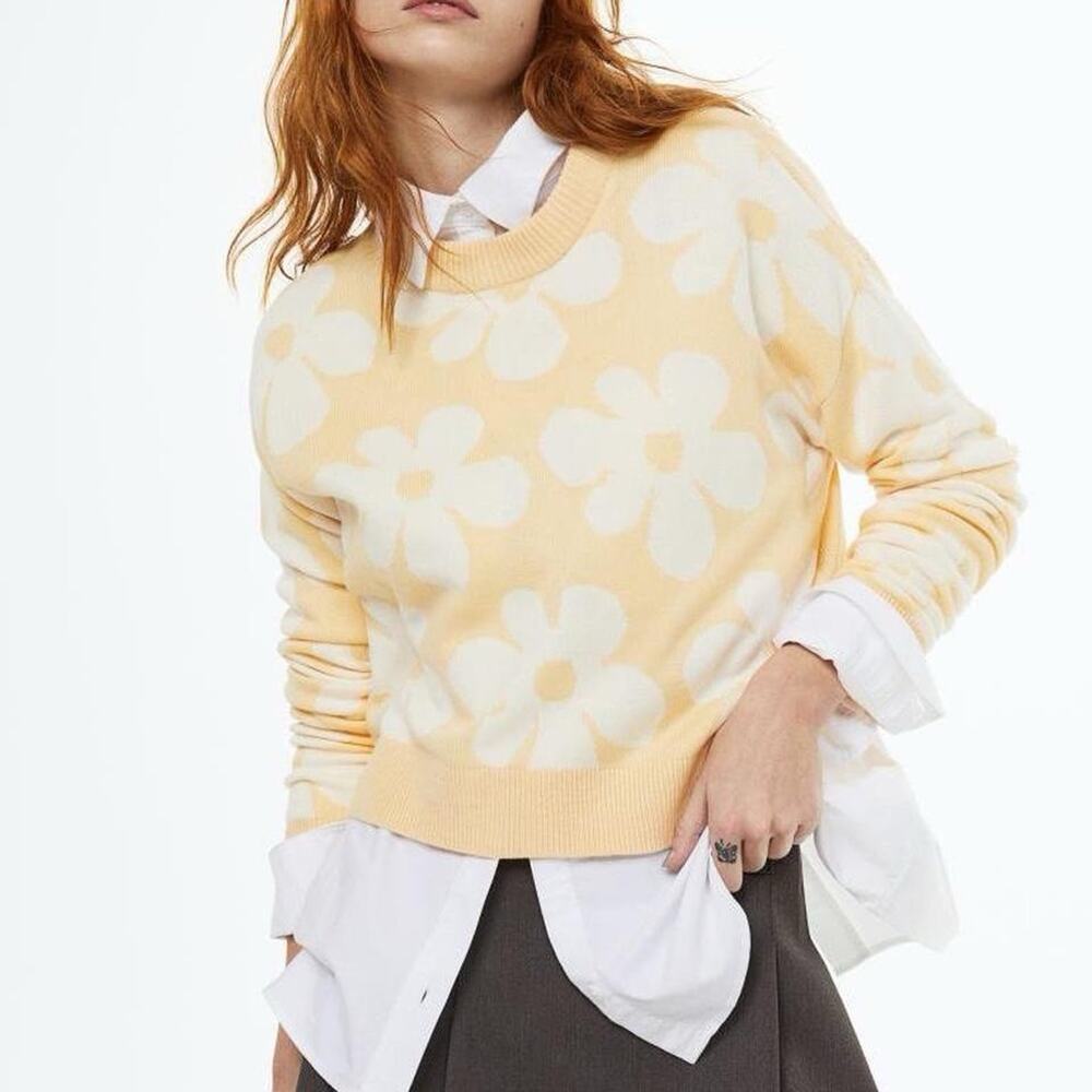 Luna Ivy Daisy Croquette Cottage Preppy Cozy Casual Cropped Sweater Sz S Yellow - Picture 2 of 14